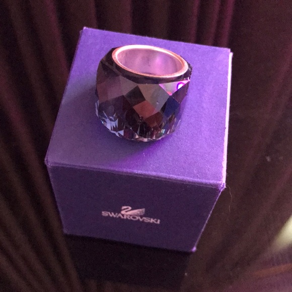 Swarovski Ring - Picture 5 of 8